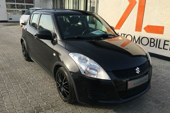 Grå Suzuki Swift fra 2012