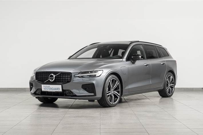 Grå Volvo V60 fra 2021