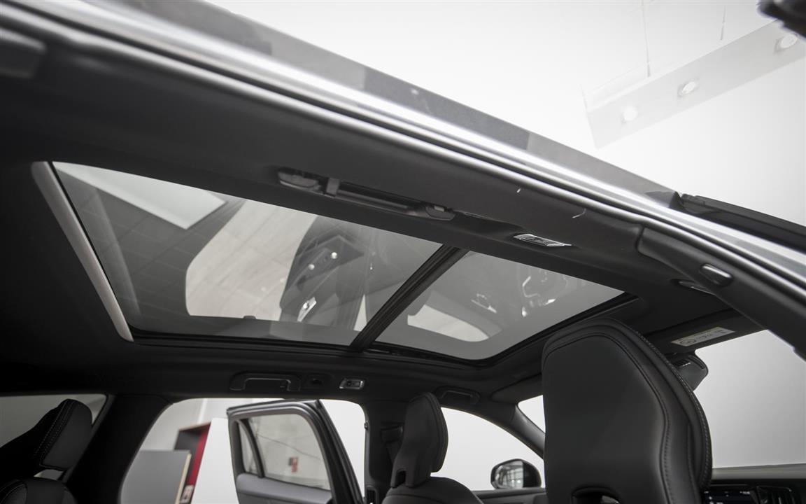 Grå Volvo V60 fra 2021