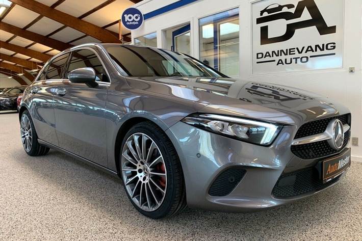 Grå Mercedes A180 d fra 2019