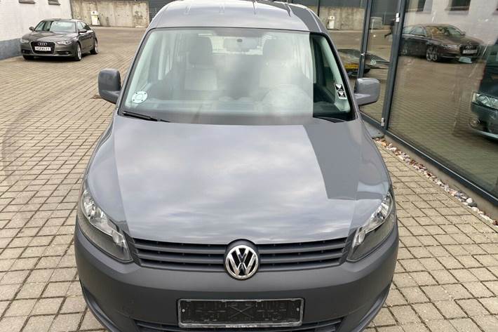Grå VW Caddy fra 2012