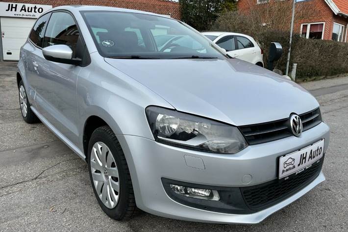 Grå VW Polo fra 2010