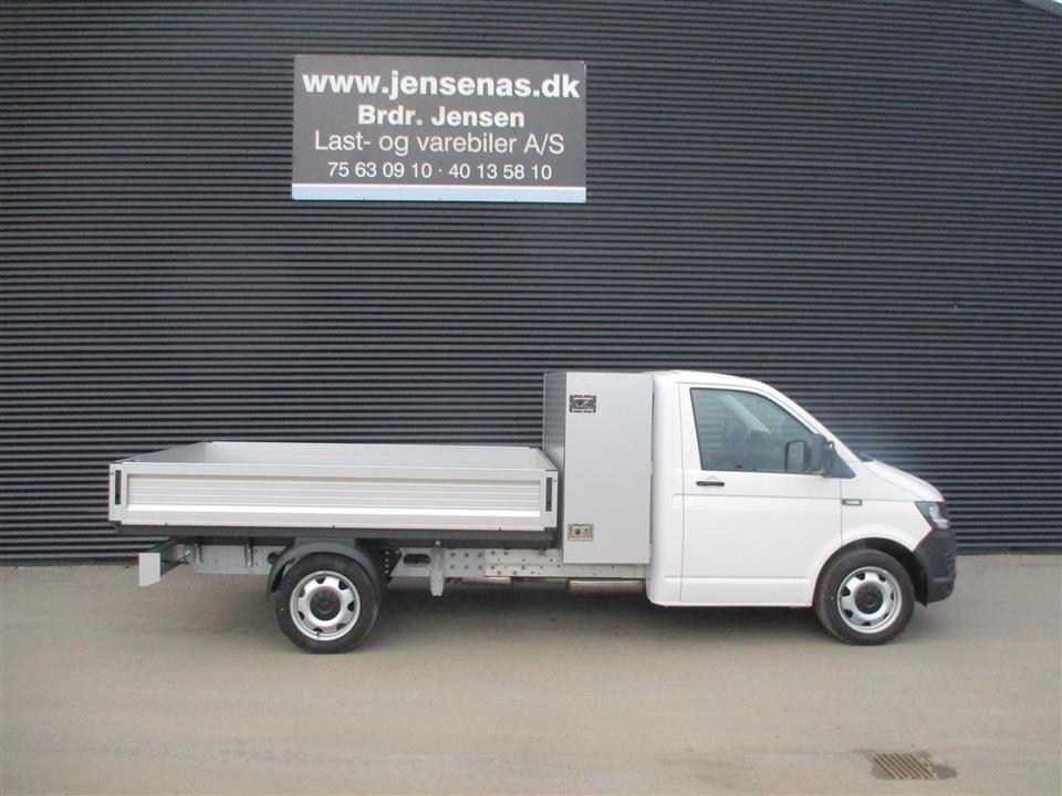 Hvid VW Transporter fra 2021