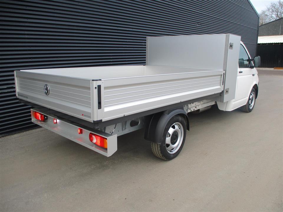 Hvid VW Transporter fra 2021