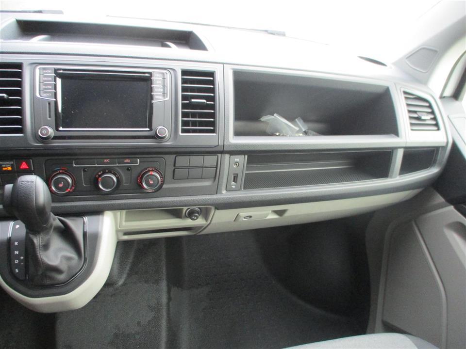 Hvid VW Transporter fra 2021