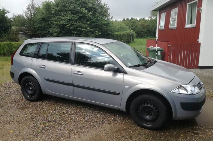 Grå Renault Megane II fra 2006