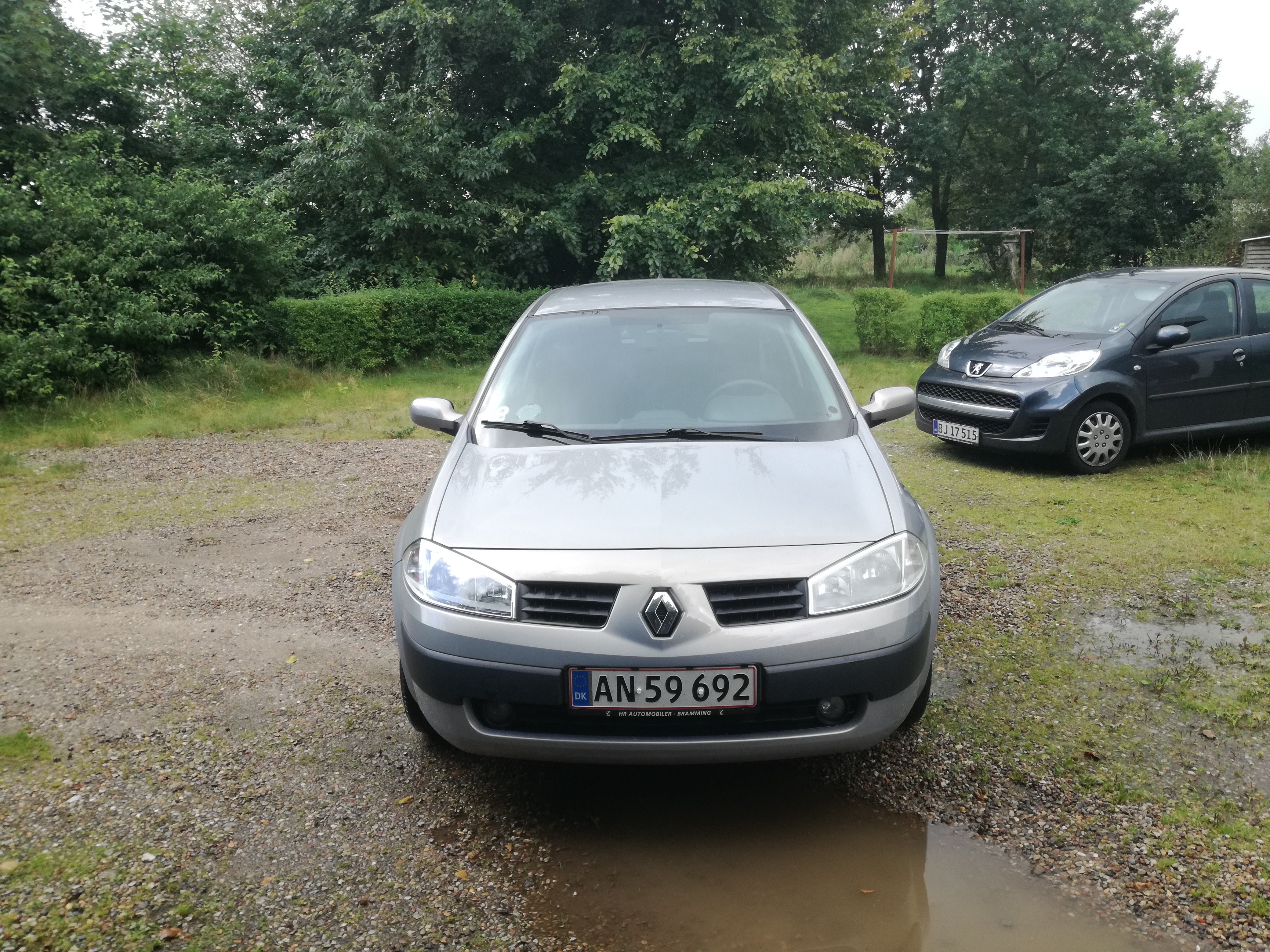 Grå Renault Megane II fra 2006