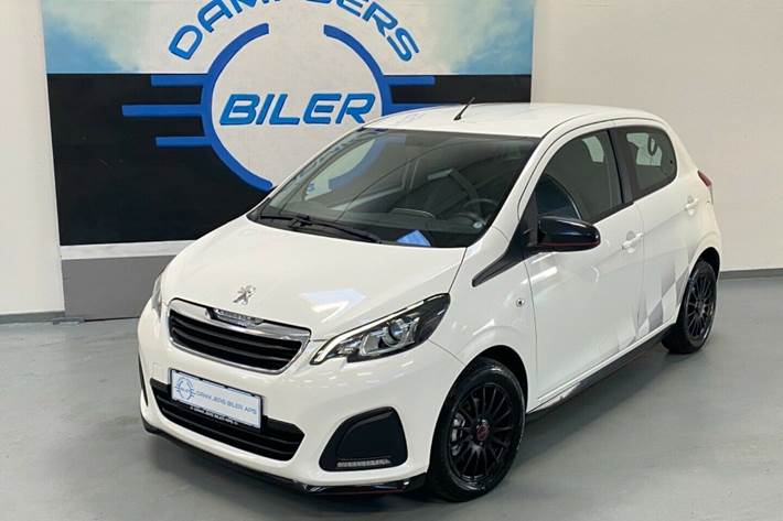 Grå Peugeot 108 fra 2014