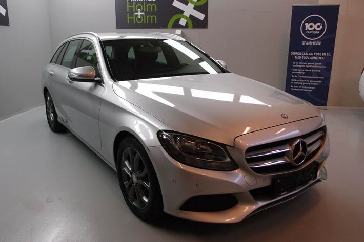 Grå Mercedes C180 d fra 2015