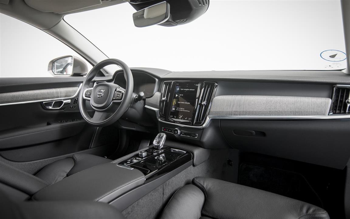 Grå Volvo V90 fra 2021