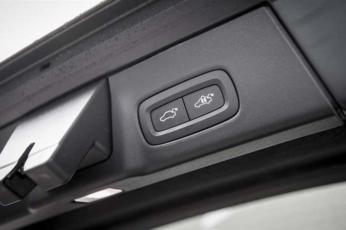 Grå Volvo V90 fra 2021