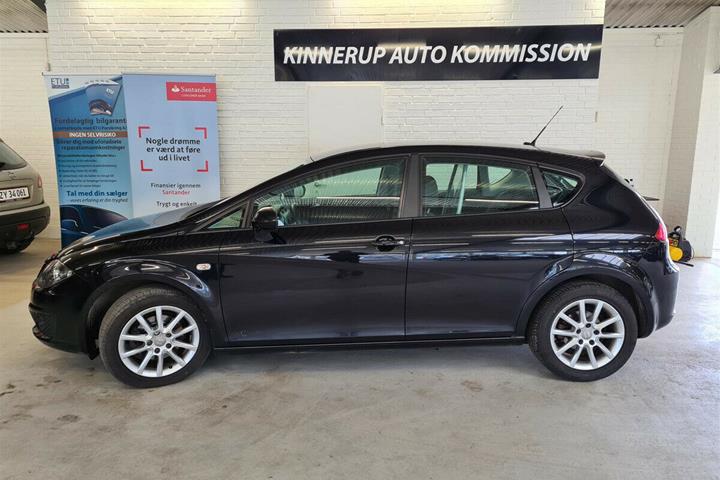 Grå Seat Leon fra 2012