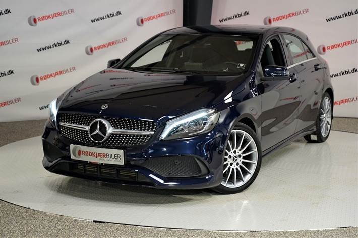 Blå Mercedes A200 fra 2018