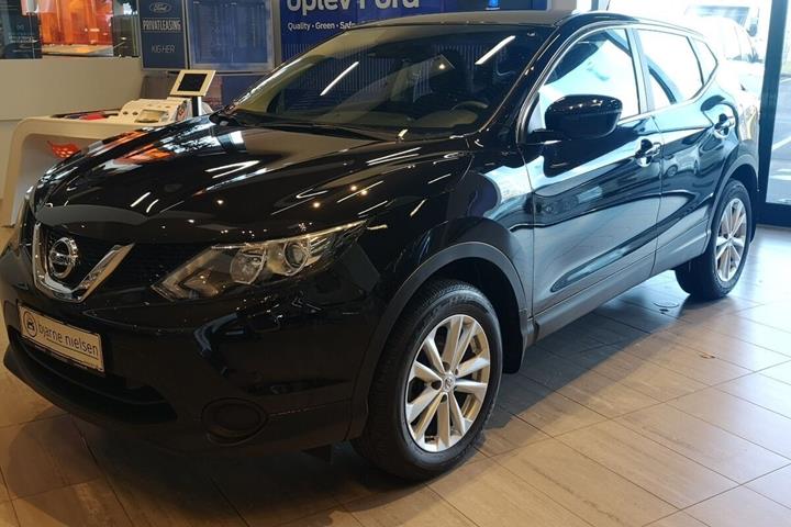 Grå Nissan Qashqai fra 2017