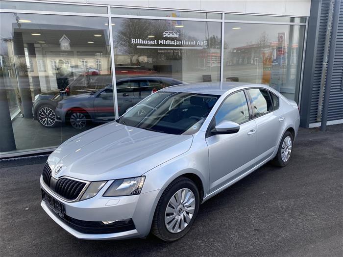 Sølv Skoda Octavia fra 2018