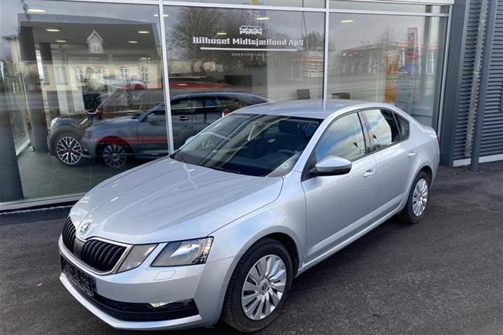Sølv Skoda Octavia fra 2018