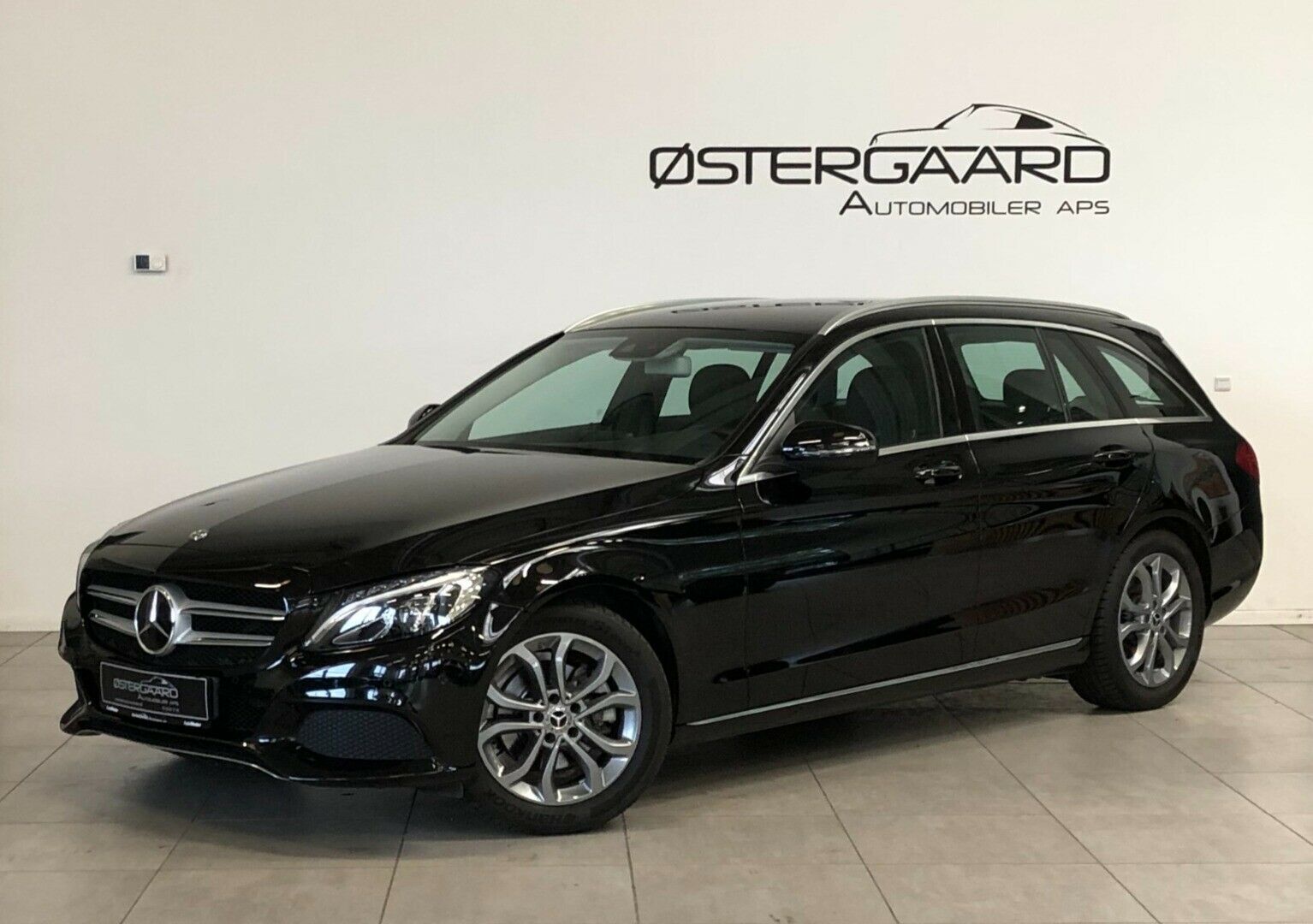 Sort Mercedes C220 d fra 2018