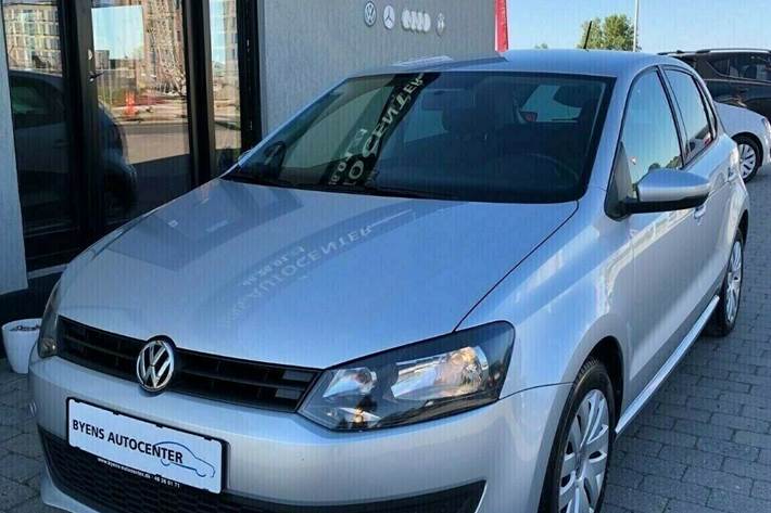 Grå VW Polo fra 2013