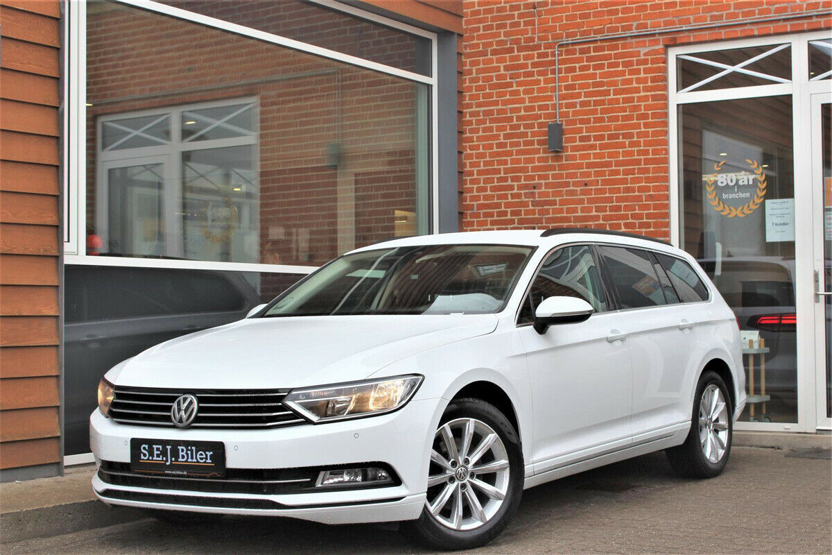 Hvid VW Passat fra 2018