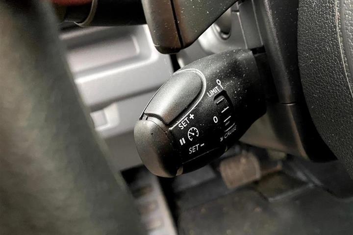 Grå Toyota Proace Verso fra 2020