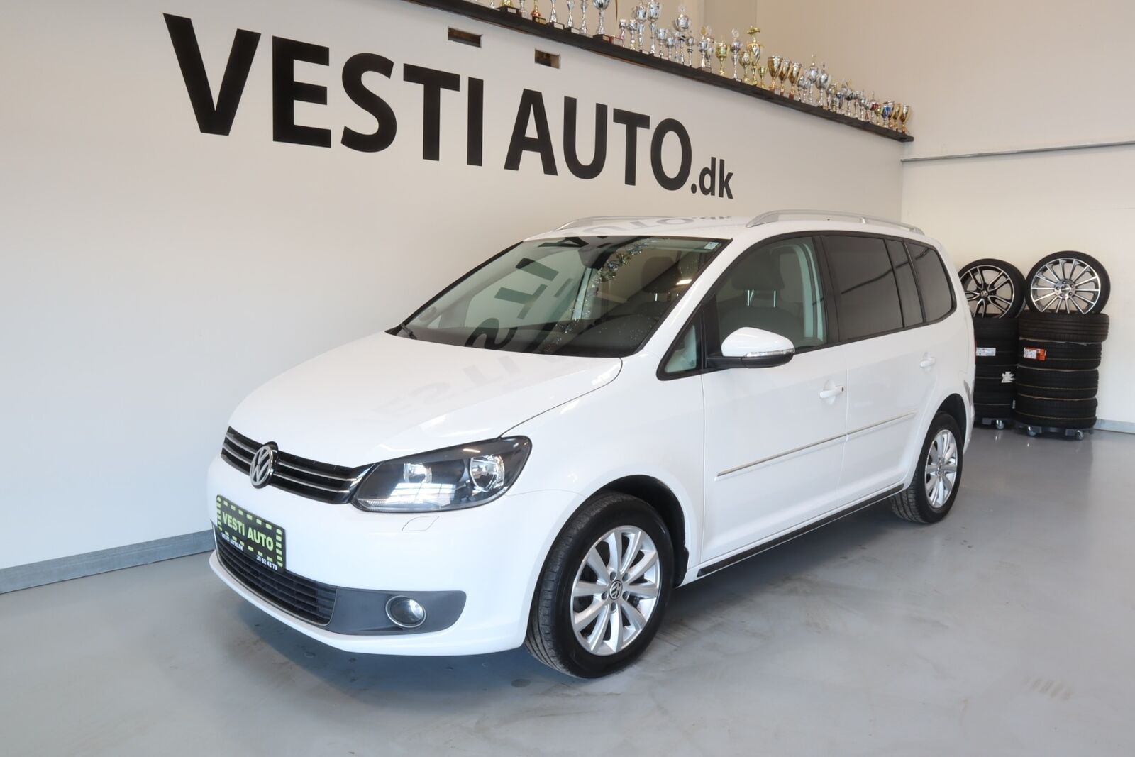 Hvid VW Touran fra 2011