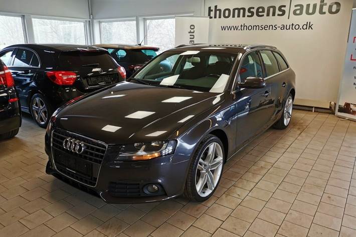 Grå Audi A4 fra 2010