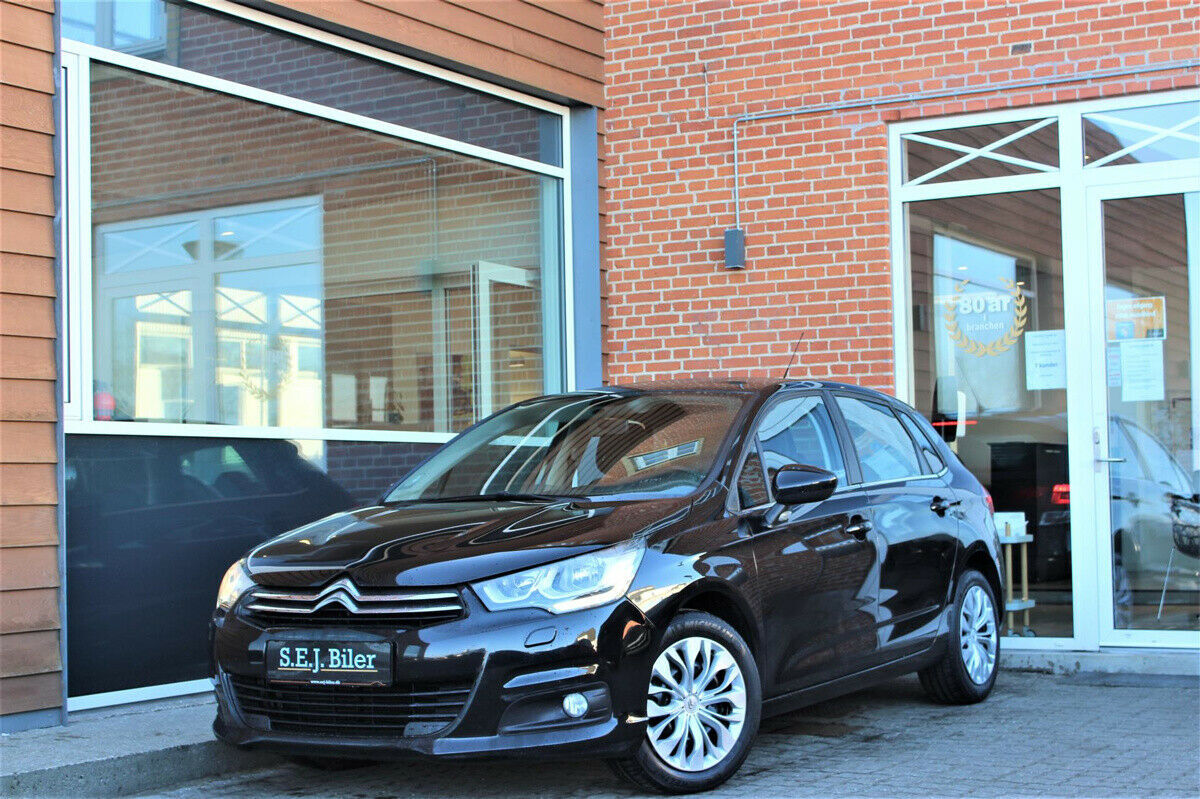 Grå Citroën C4 fra 2017