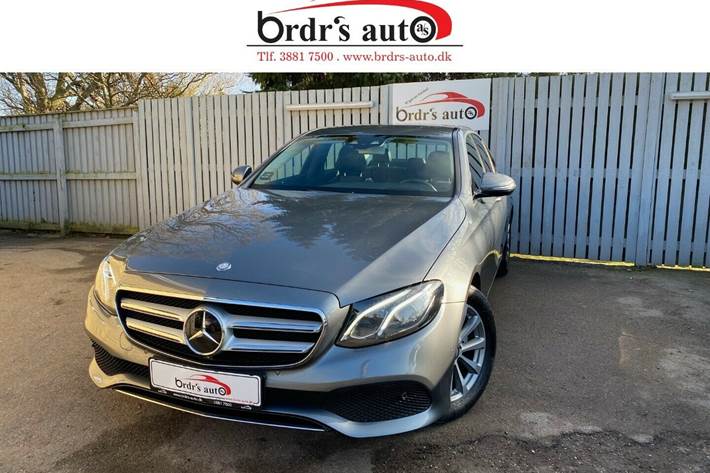 Grå Mercedes E220 d fra 2016
