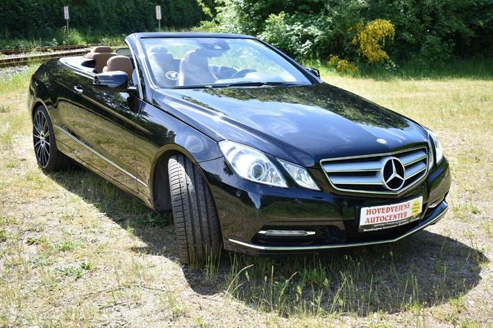 Sort Mercedes E350 fra 2011