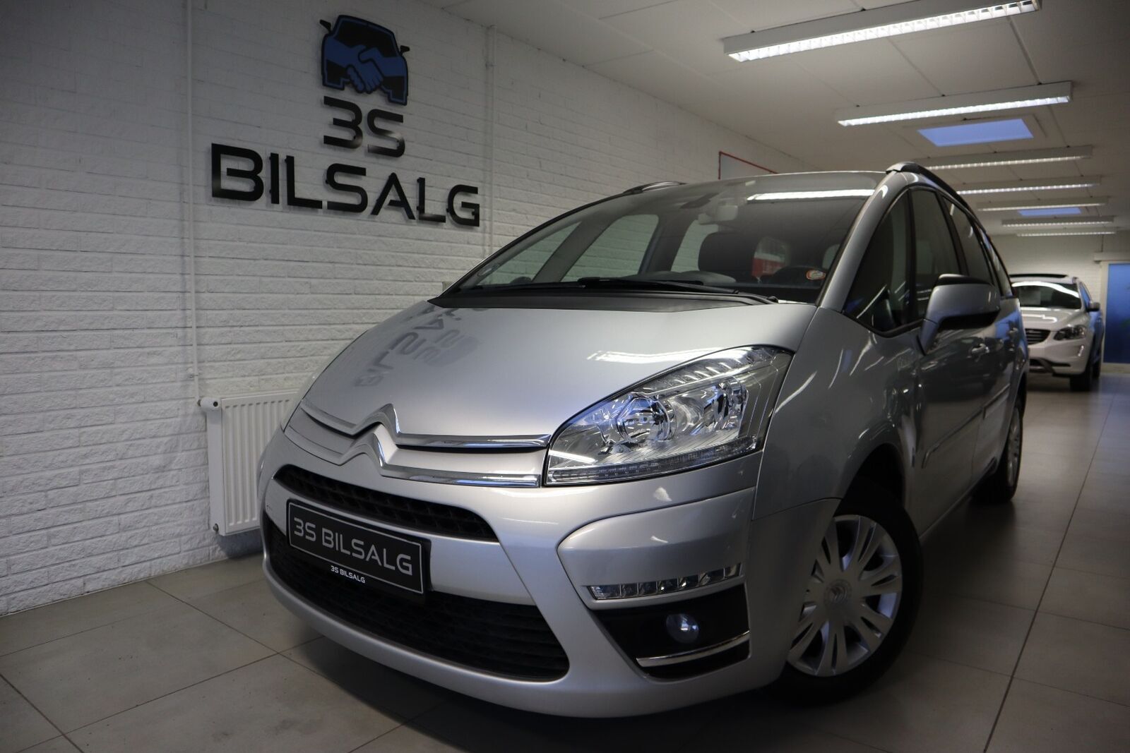 Grå Citroën Grand C4 Picasso fra 2013