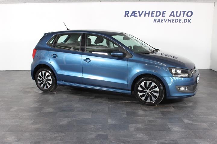 Blå VW Polo fra 2017
