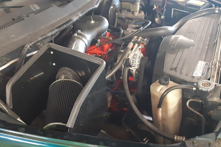 Grøn Dodge RAM 1500 fra 1995