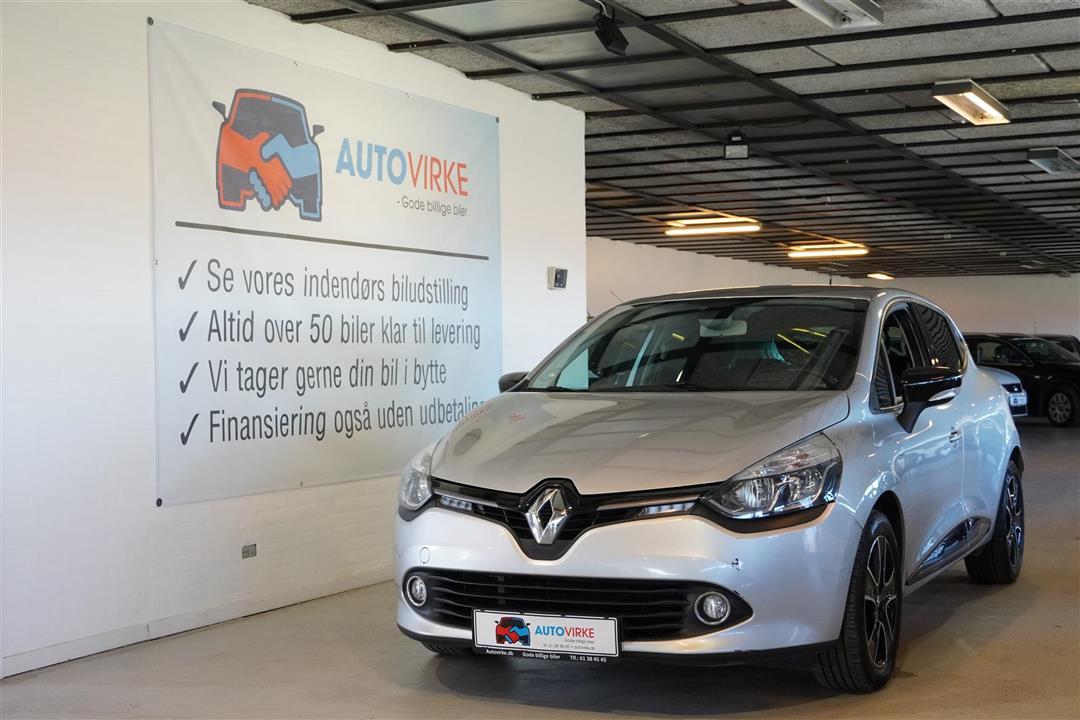 Grå Renault Clio fra 2015