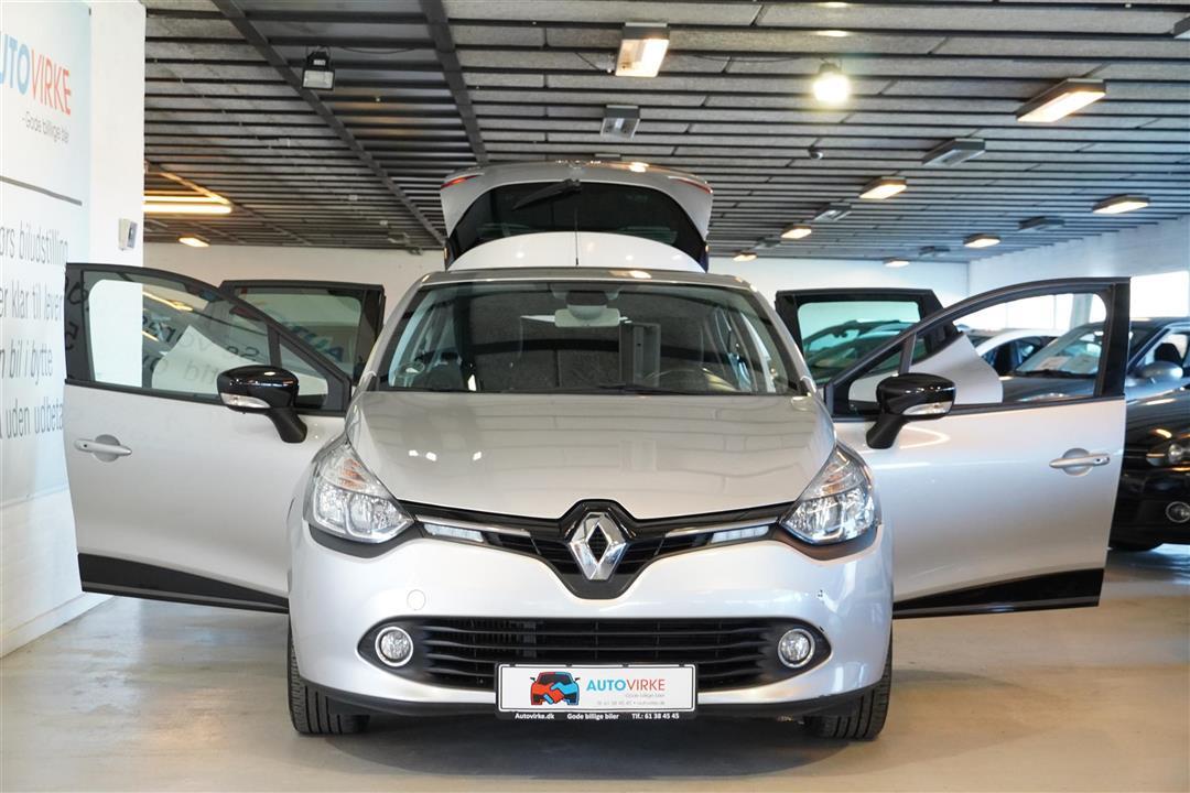 Grå Renault Clio fra 2015