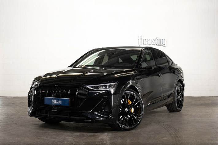 Grå Audi e-tron fra 2020