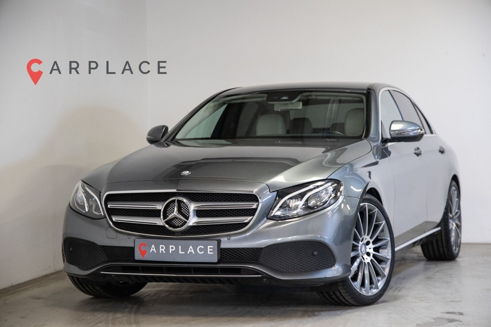 Guide til Mercedes-Benz E 220 d 9G-TRONIC (Årgang 10/2016 - 04/2018)