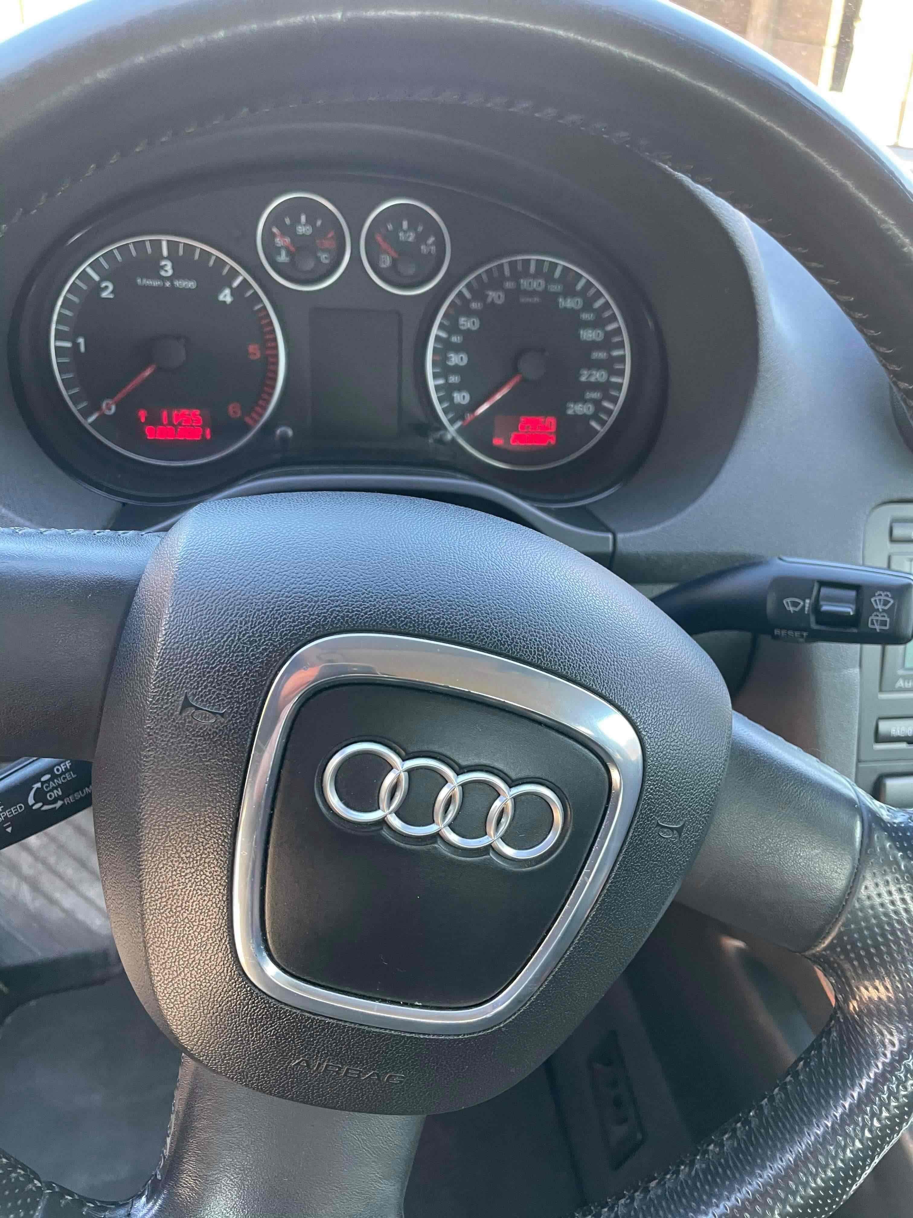 Blå Audi A3 fra 2007