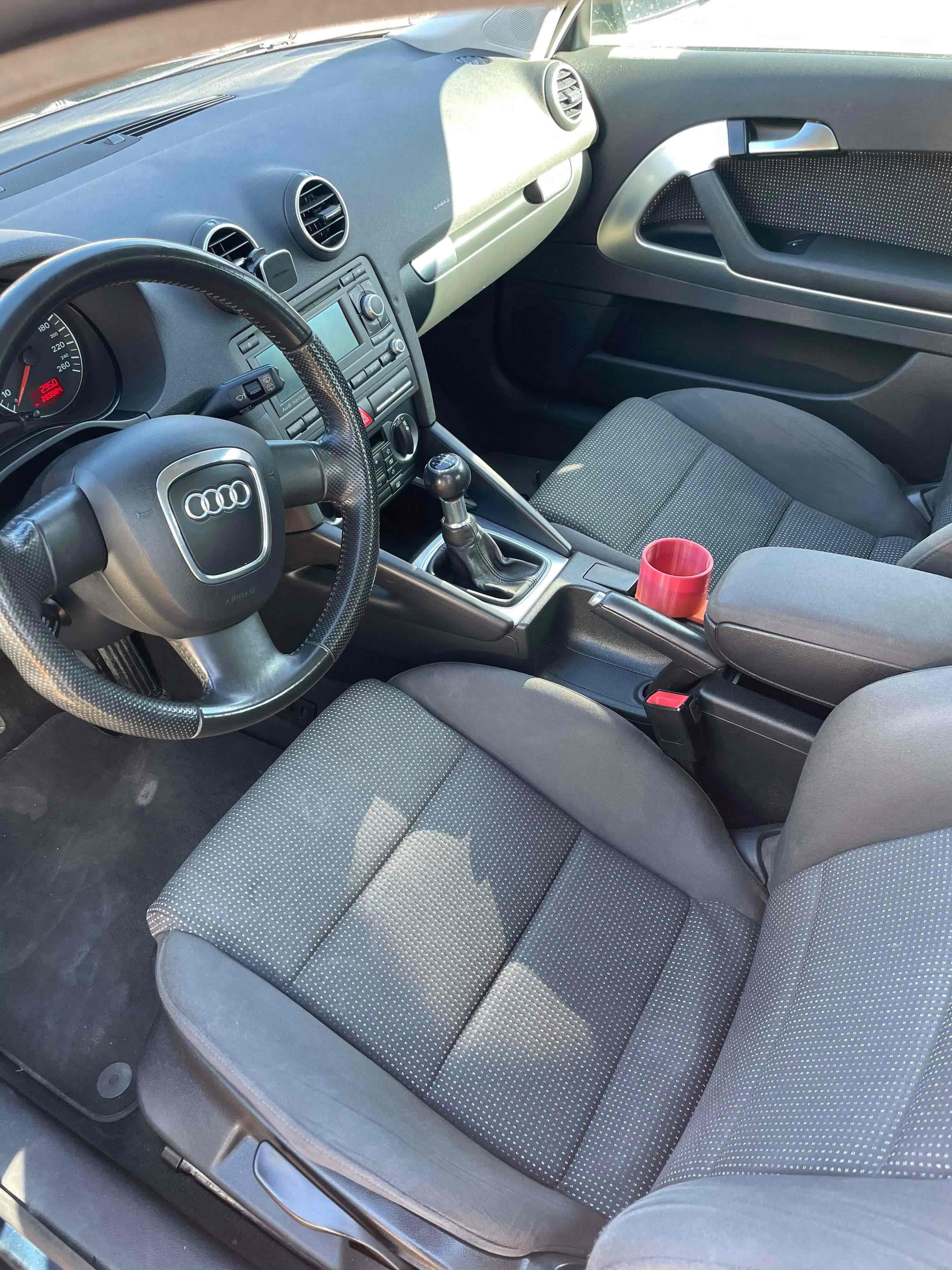 Blå Audi A3 fra 2007