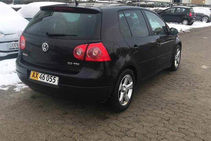 Sort VW Golf V fra 2008
