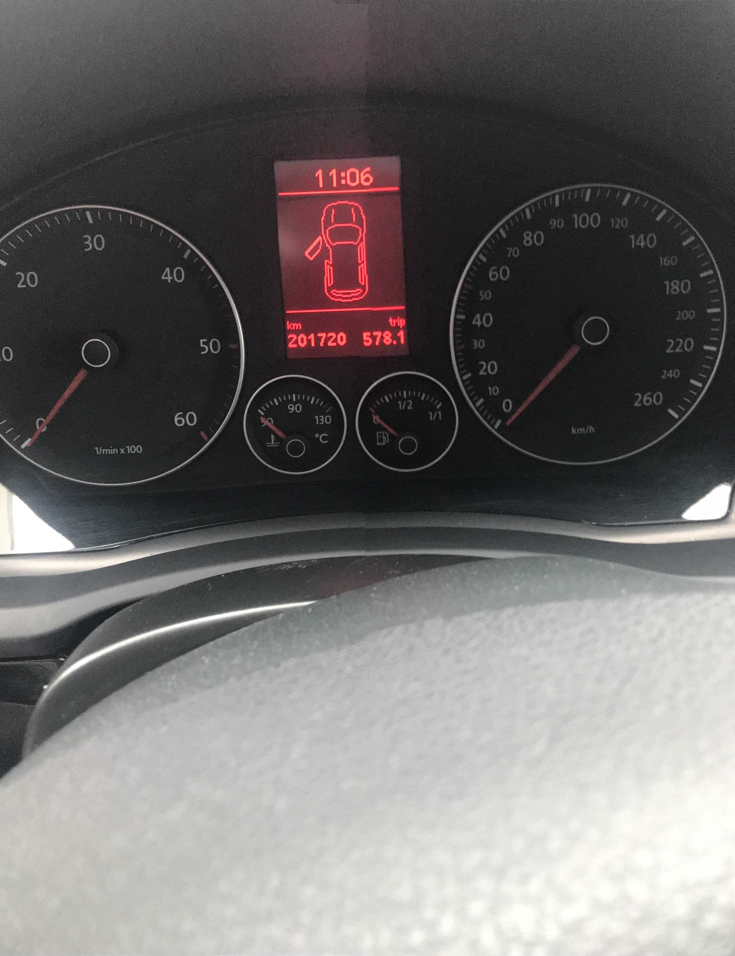 Sort VW Golf V fra 2008