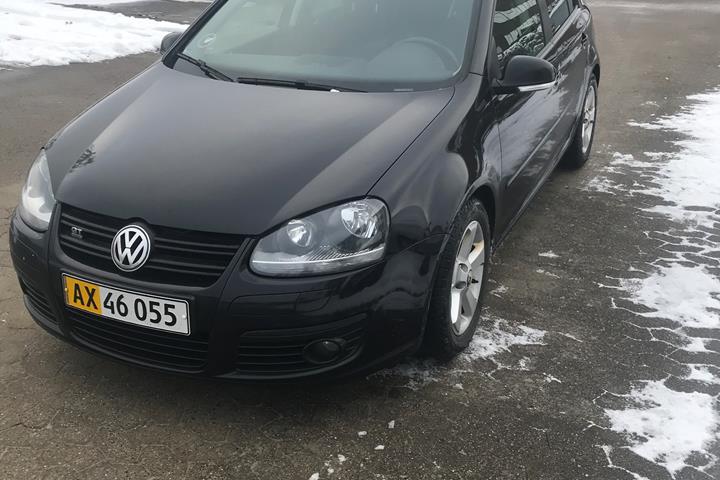 Sort VW Golf V fra 2008