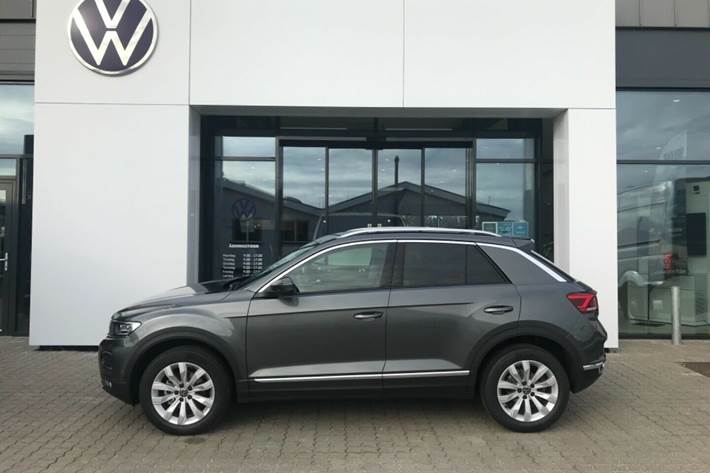 Grå VW T-Roc fra 2021
