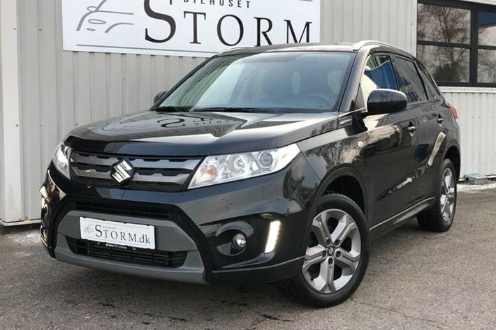 Sort Suzuki Vitara fra 2018