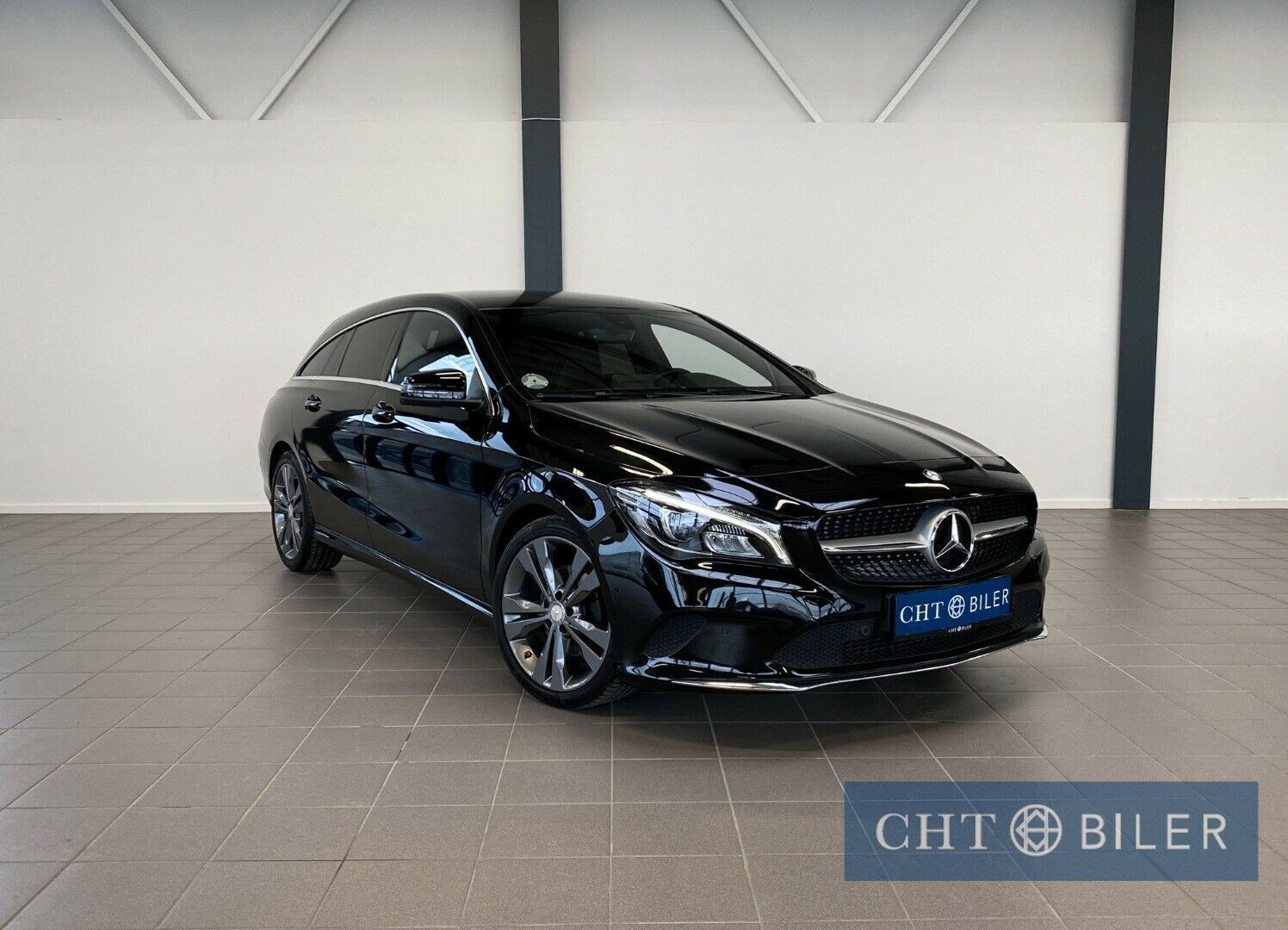 Guide til Mercedes-Benz CLA Shooting Brake 200 d Urban (Årgang 04/2016 - 12/2017)