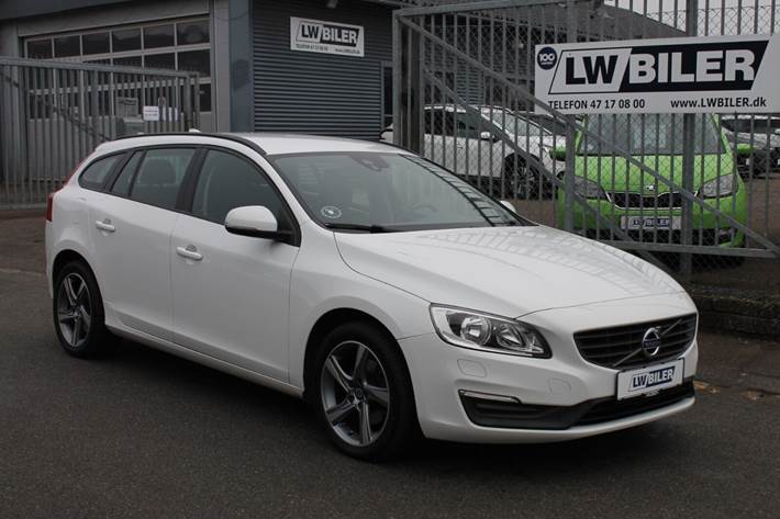 Hvid Volvo V60 fra 2016