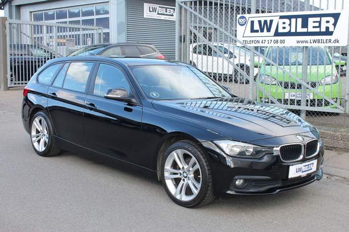 Grå BMW 320d fra 2017