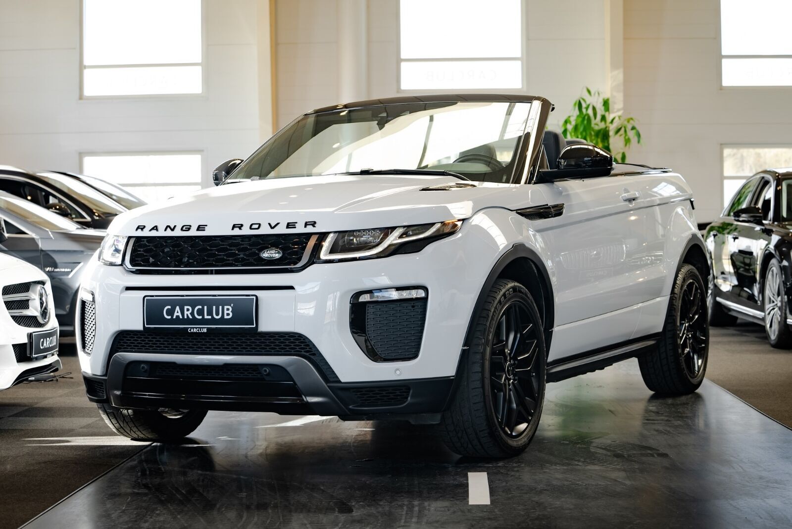 Hvid Land Rover Range Rover evoque fra 2016