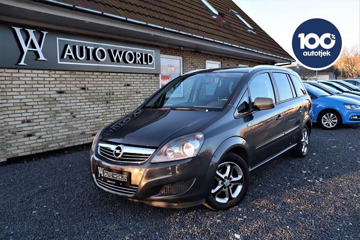 Grå Opel Zafira fra 2014