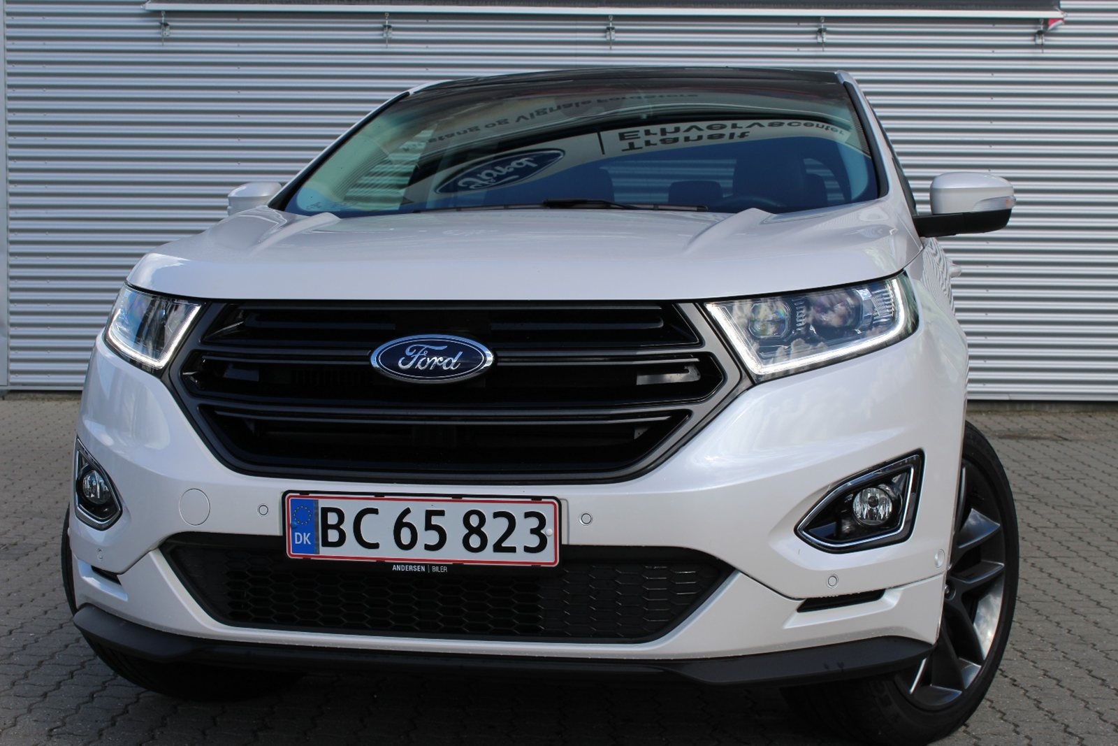 Guide til Ford Edge 2.0 TDCi Bi-Turbo Start/Stop Titanium 4x4 PowerShift (Årgang 06/2016 - 08/2018)