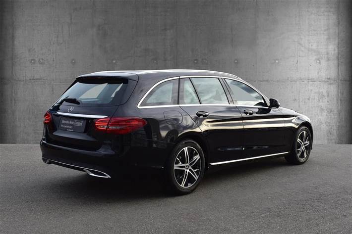 Sort Mercedes C200 fra 2020